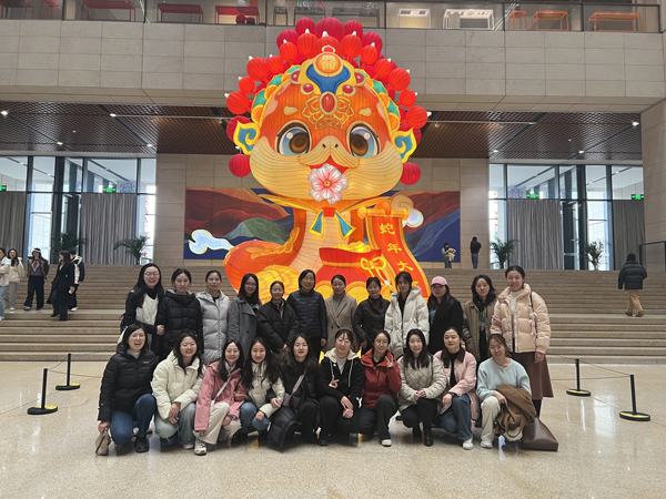 感悟工匠精神，綻放巾幗芳華——農(nóng)墾中心開展慶“三八”主題活動